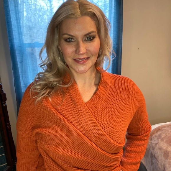 Criss Cross Wrap Tunic Sweater - Picture 2 of 8